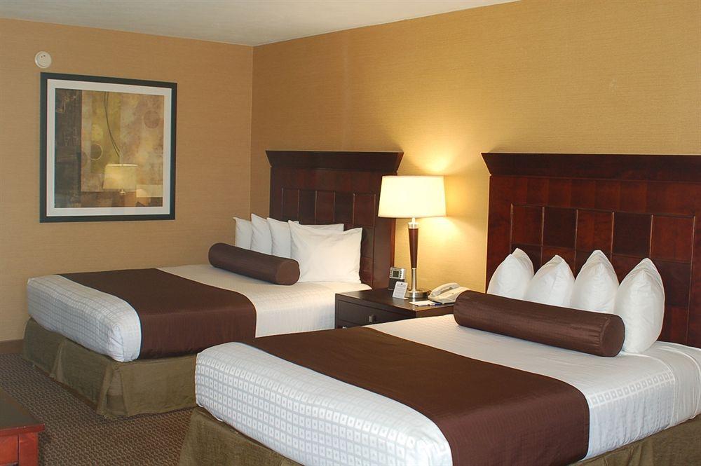 Western Carriage Hotel