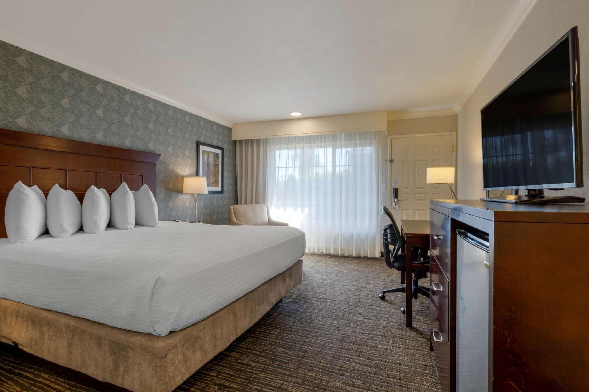 Western Carriage 4* Los Angeles