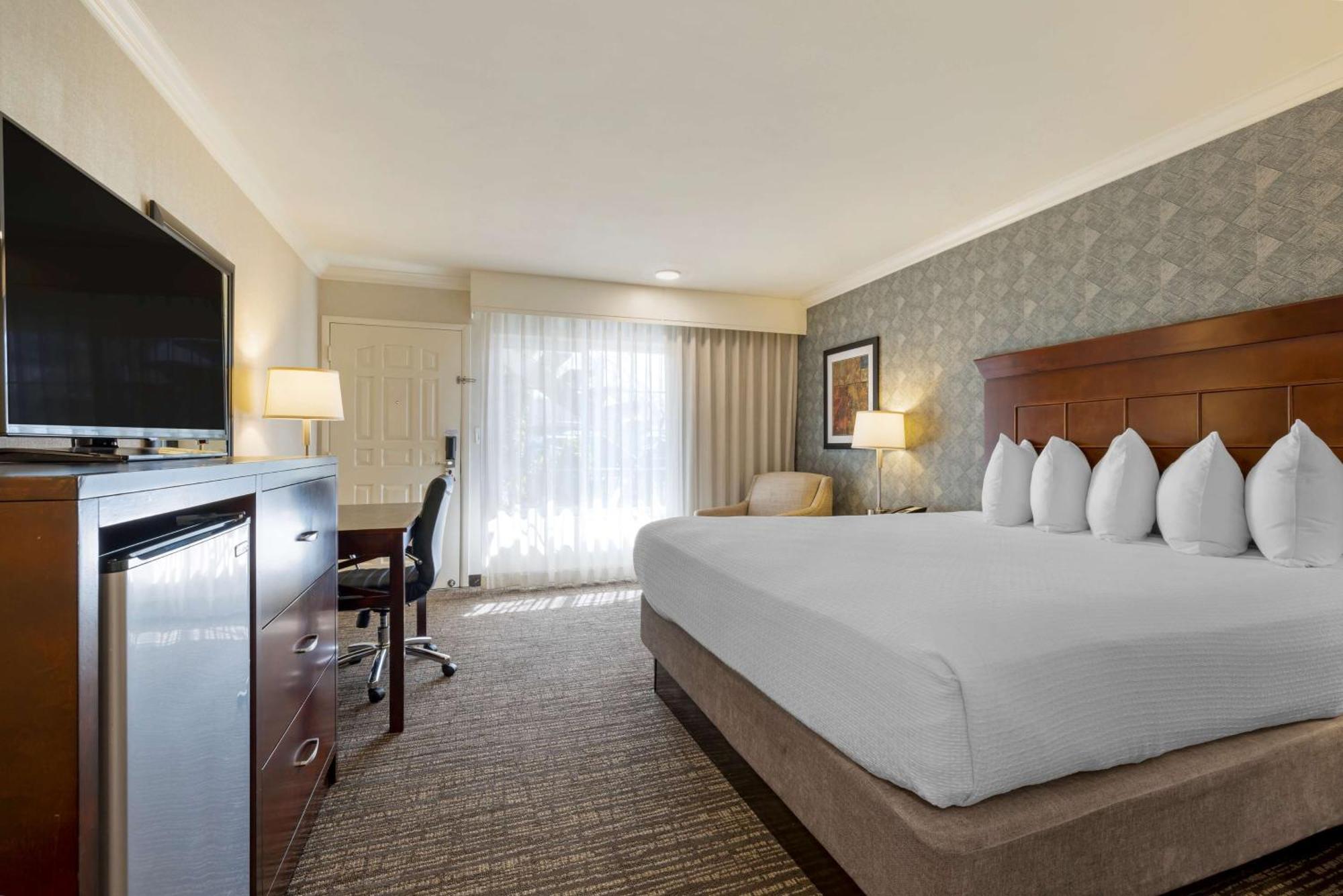 Western Carriage 4* Los Angeles