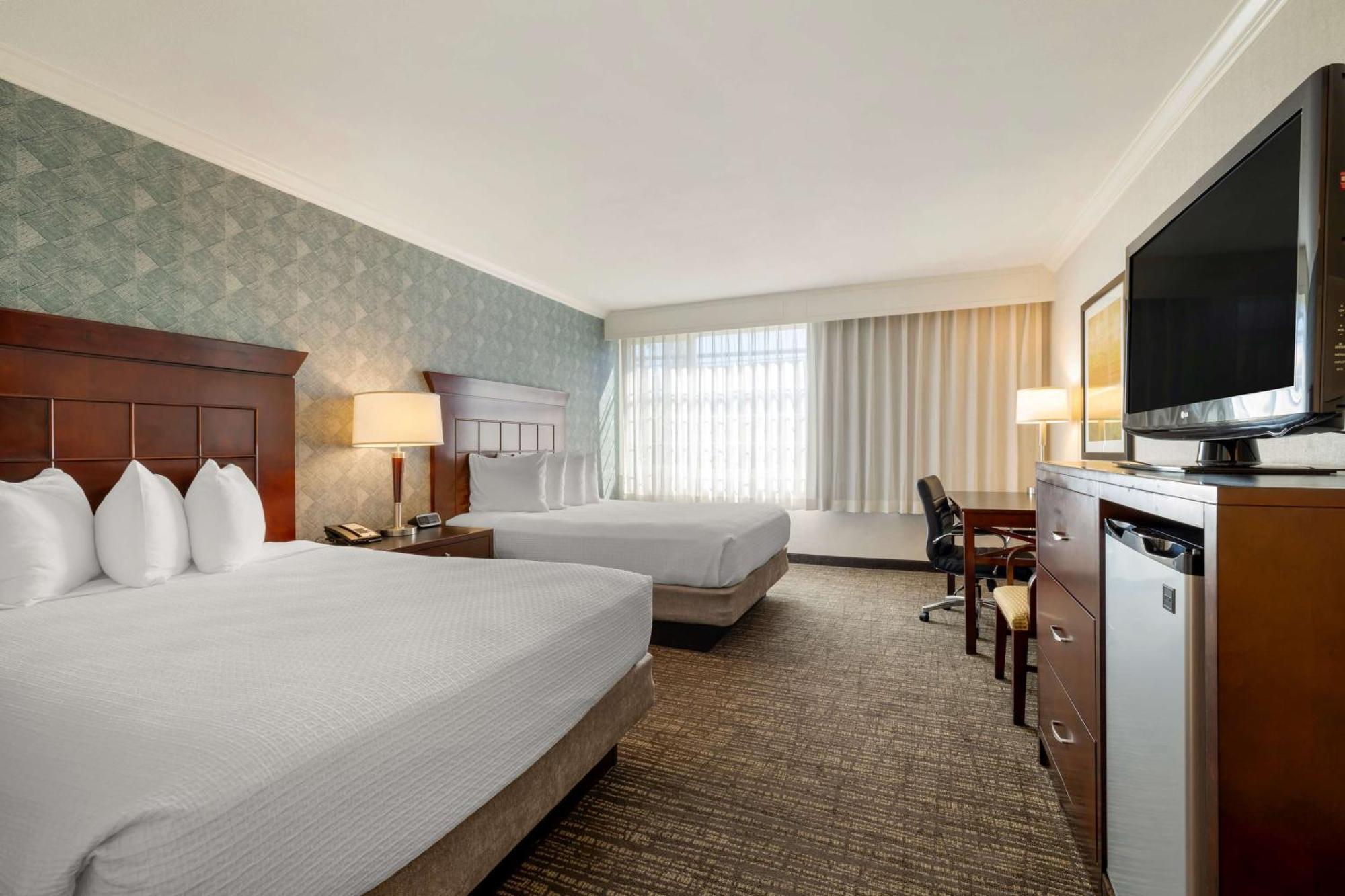 Hotel Western Carriage 4*