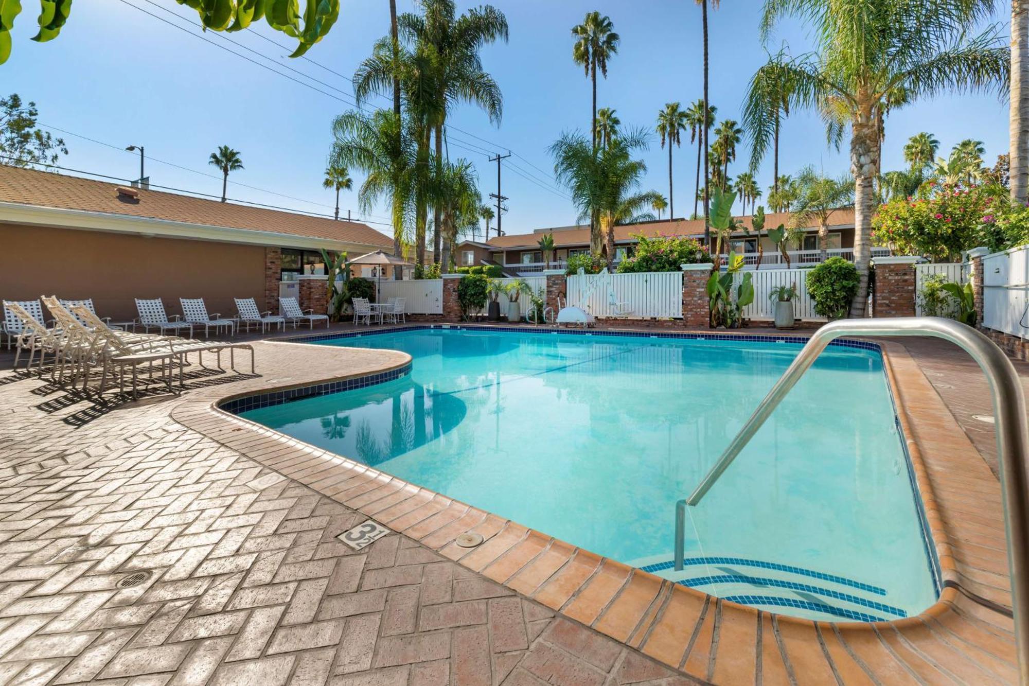 Western Carriage Hotel Los Angeles