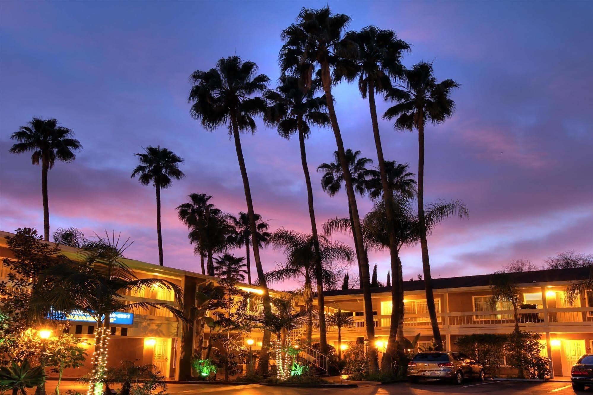 Western Carriage Hotel Los Angeles