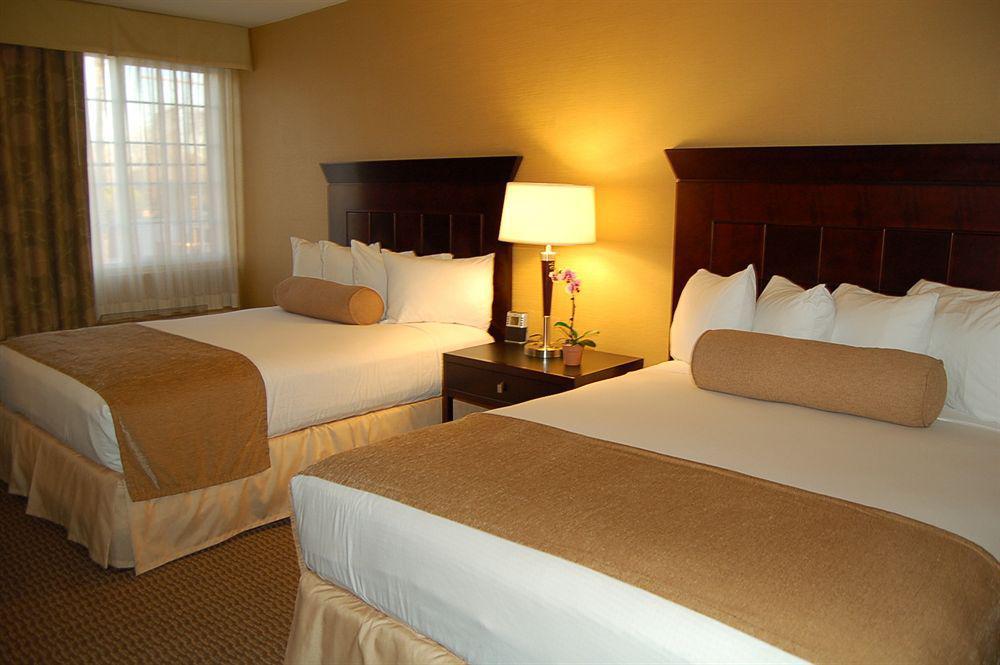 Hotel Western Carriage 4*